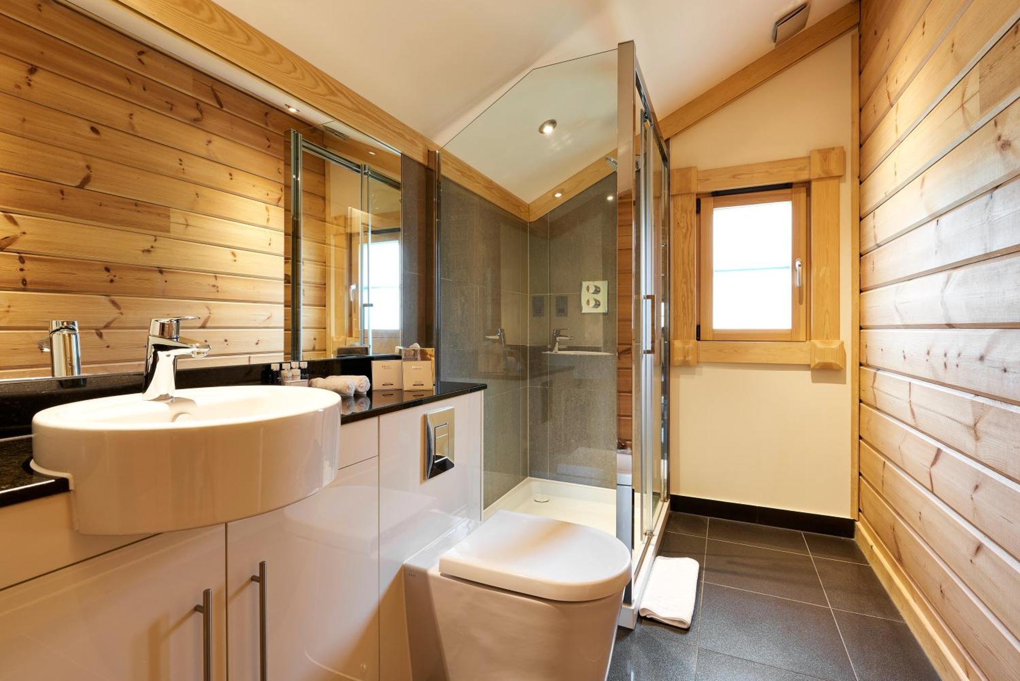 Hunter Lodges By Celtic Manor Newport  Eksteriør billede